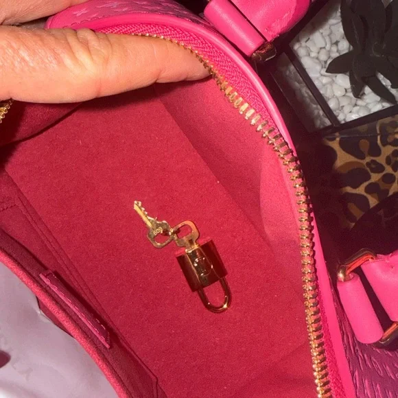 Louis Vuitton Fuchsia Satchel - Picture 3 of 3